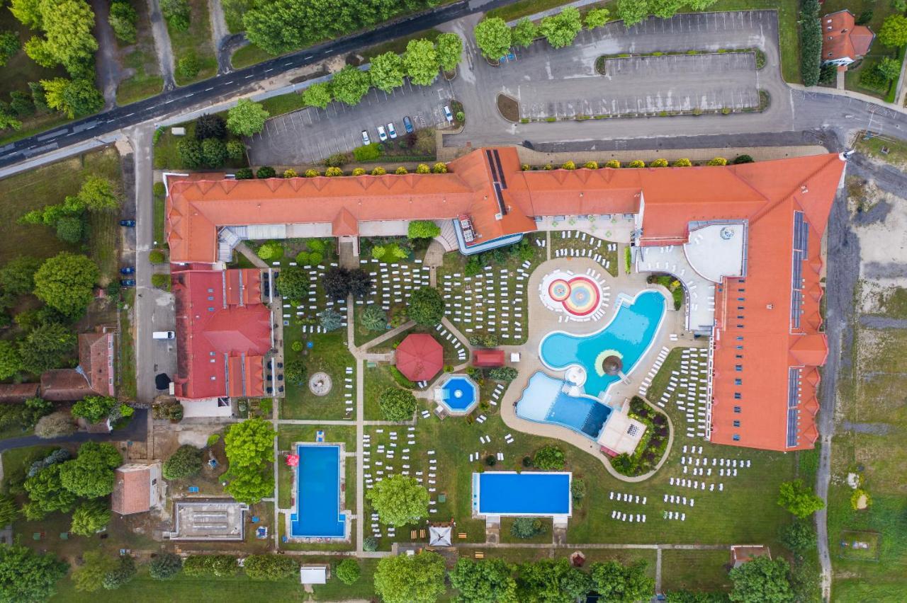 Kehida Termál Resort&Spa Kehidakustany Bagian luar foto