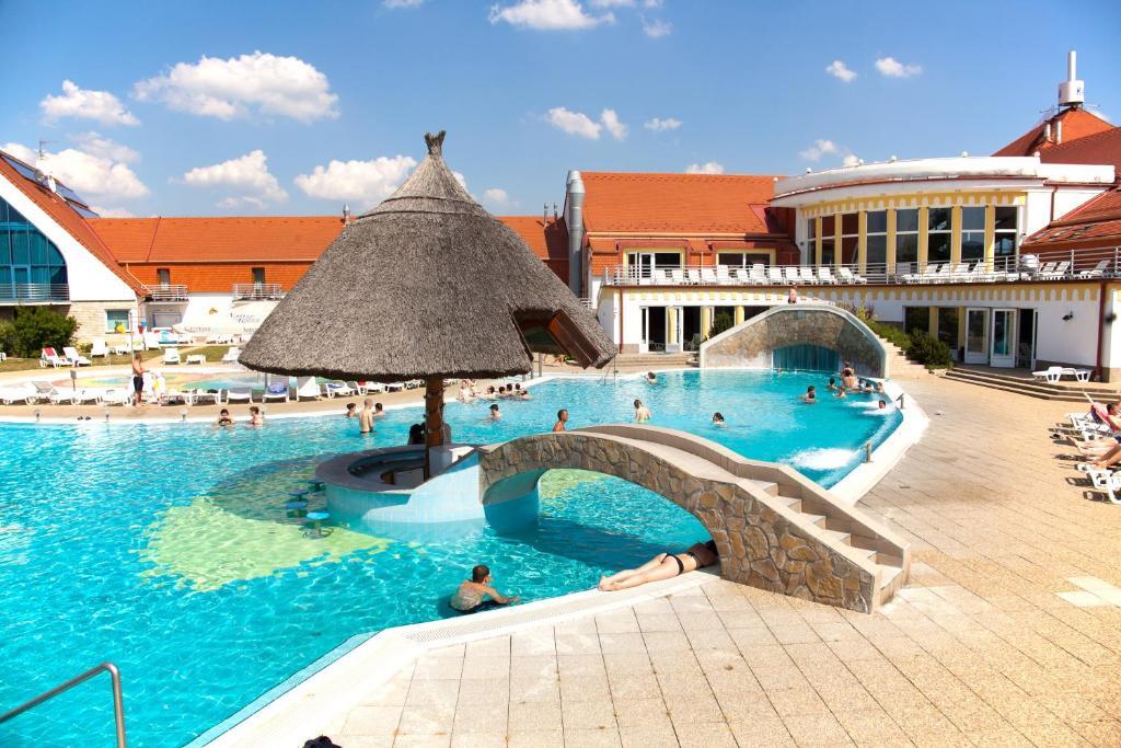 Kehida Termál Resort&Spa Kehidakustany Bagian luar foto