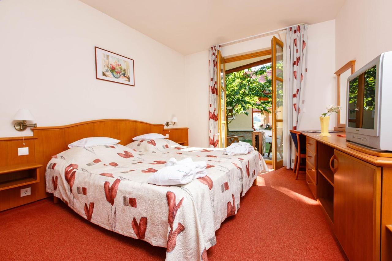 Kehida Termál Resort&Spa Kehidakustany Bagian luar foto
